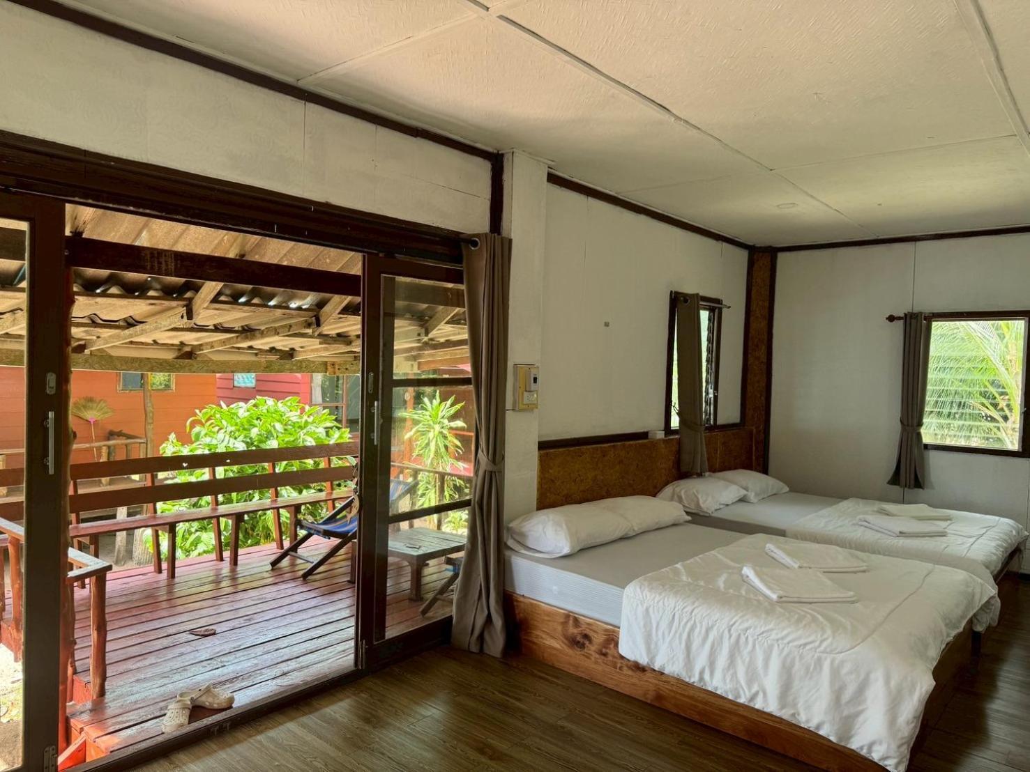 Libong Beach Resort Екстериор снимка
