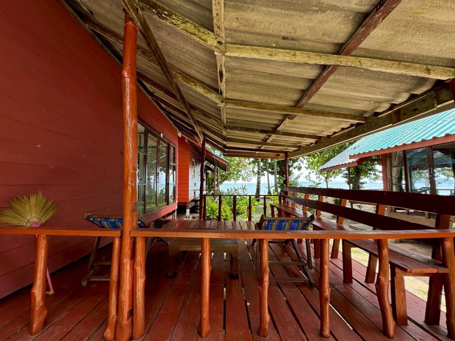 Libong Beach Resort Екстериор снимка