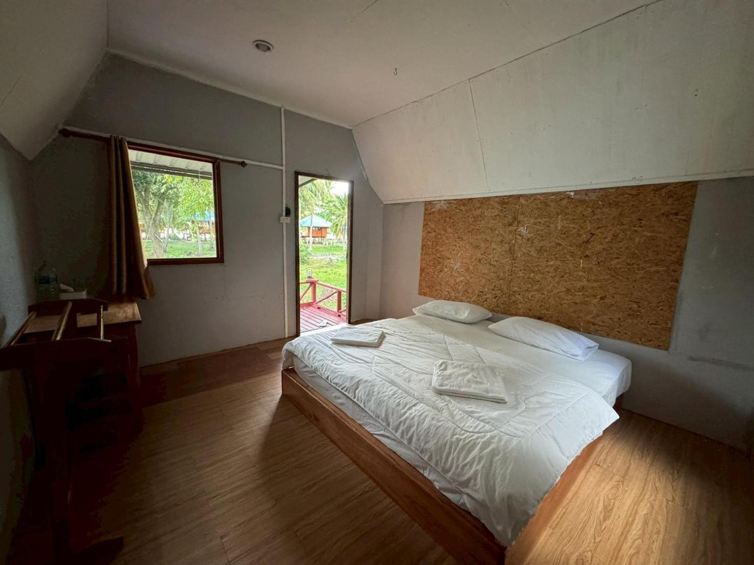 Libong Beach Resort Екстериор снимка